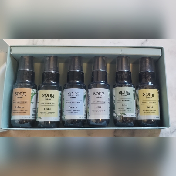 Essential Spring Body and Linen Spray gift set by Kohler - Picture 3 of 6